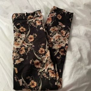 H & M dress pants in floral print